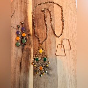 Elegant Gold and Multicolor Pendant Necklace and Earring Set